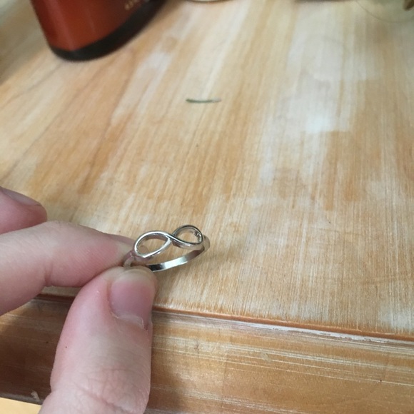 One left!! πSterling silver infinity ring - Picture 6 of 6